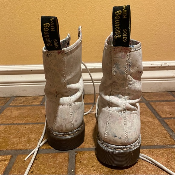 Dr.Martens Painted White Floral Delaney ankle boot - Picture 2 of 8